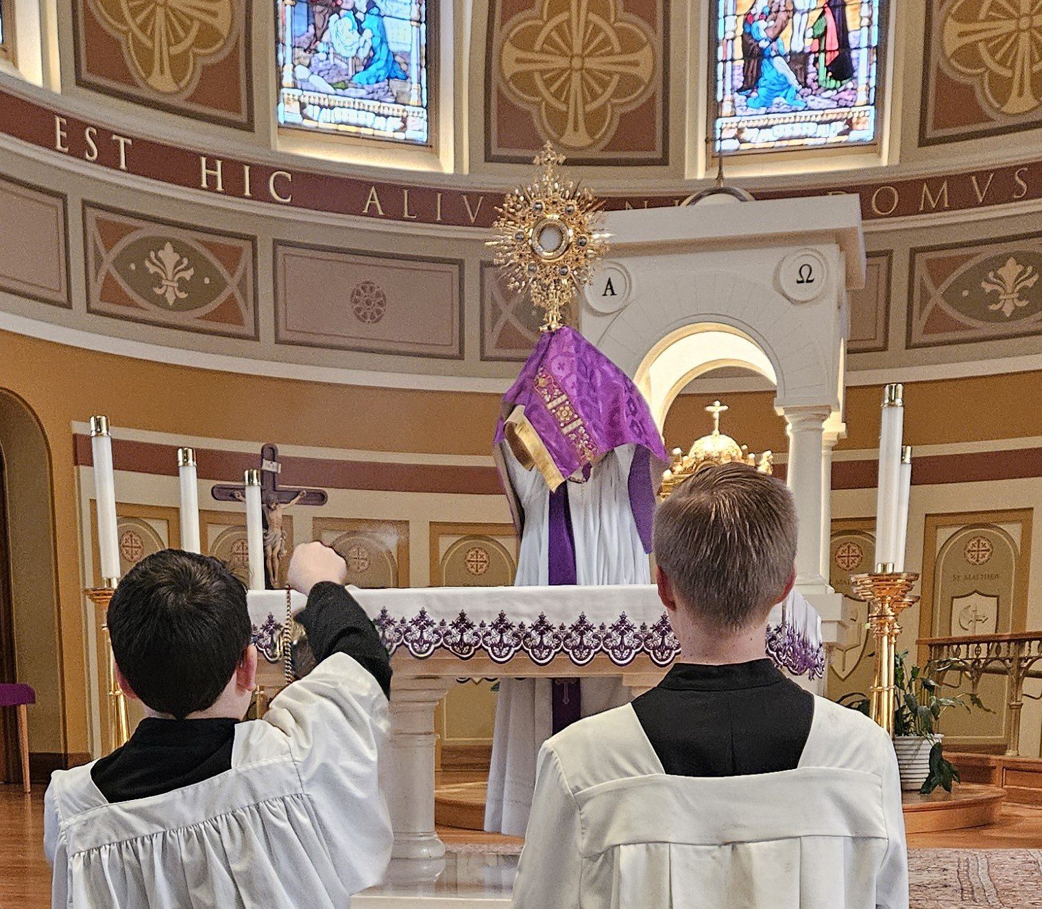 Adore the Holy Eucharist